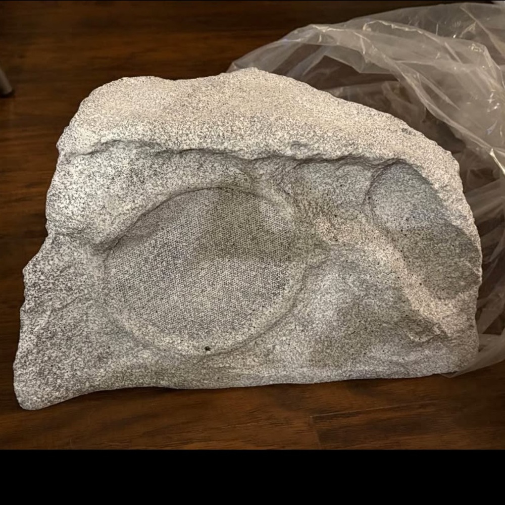 Decorative Faux Rock Speaker